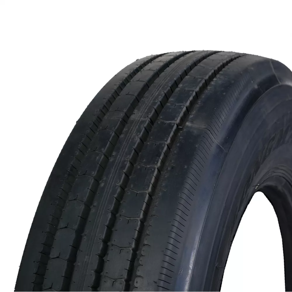 Грузовая шина 295/80 R22,5 Long March LM-216 18PR в Верхние Серги